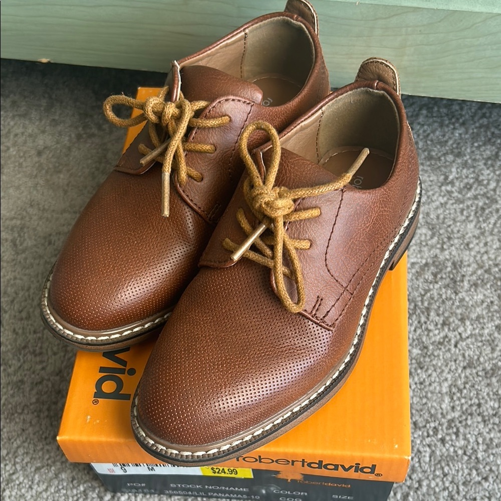 RobertDavid Size 9 Brown Leather Shoes